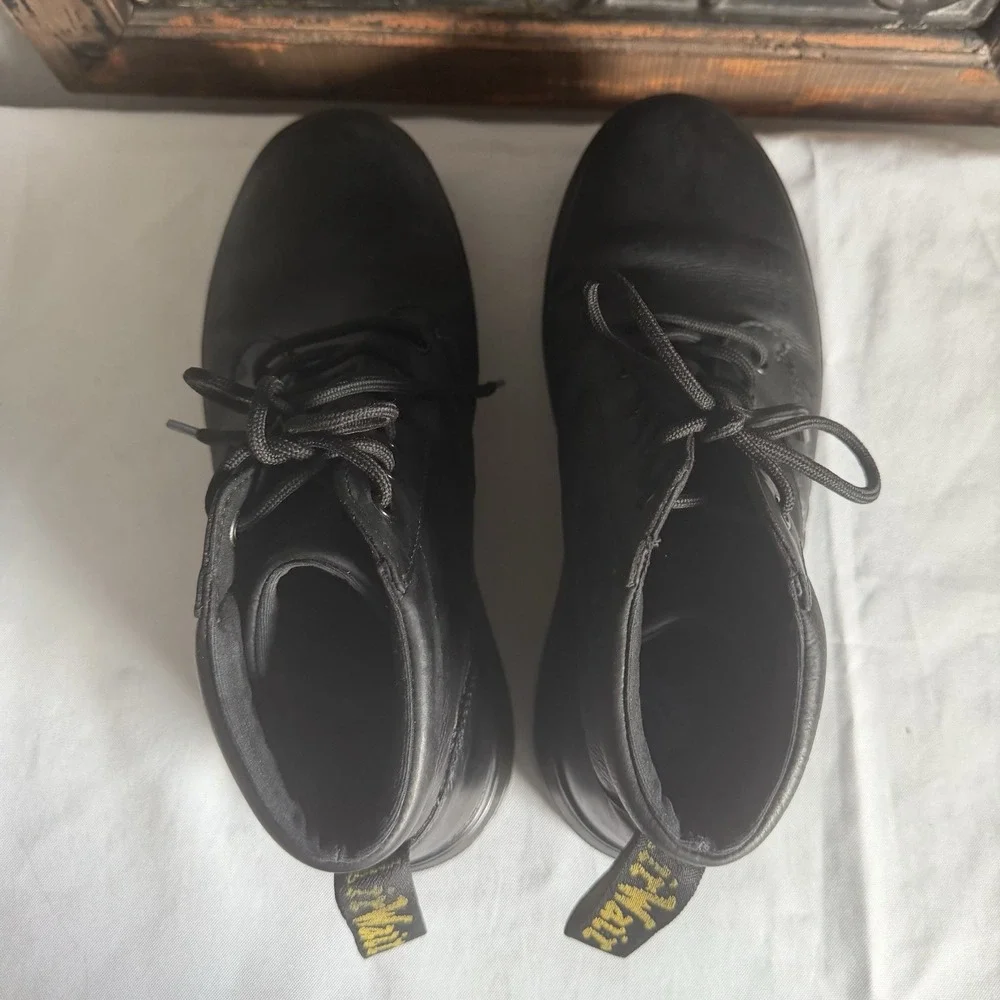 Dr Martens Black Bonny Leather Boots Mens 10 Women's 11 Lace Up Air Wair Chukka